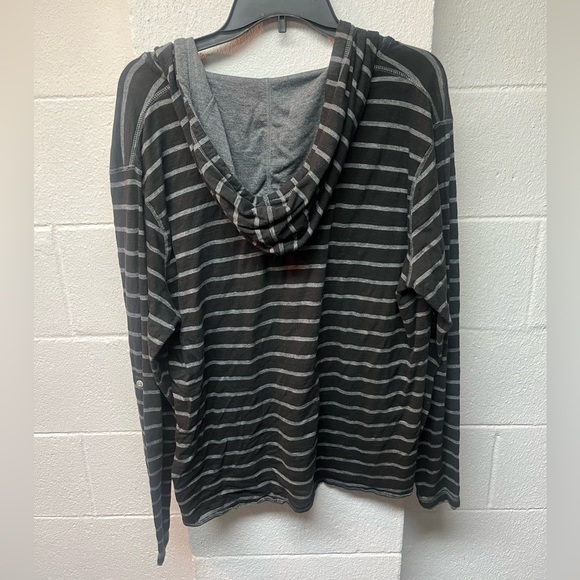 BKE Black and Gray Striped Hoodie - Picture 4 of 4